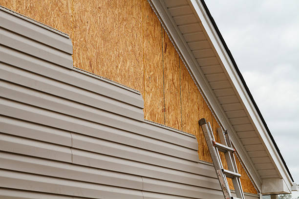 Professional Siding Replacement technician working in New Market, MD